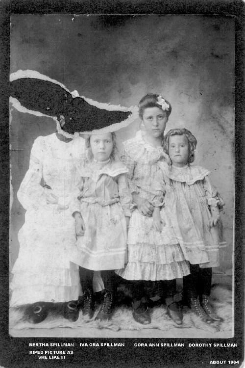Henry Spillman Daughters - Bertha-Iva-Cora-Dorothea - 1904