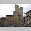 Italy-2007_298_San-Gimignano-Piazza-del-Cistern.jpg