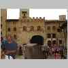 Italy-2007_309_San-Gimignano-Piazza-Cathedral-of-the-Collegiata.jpg